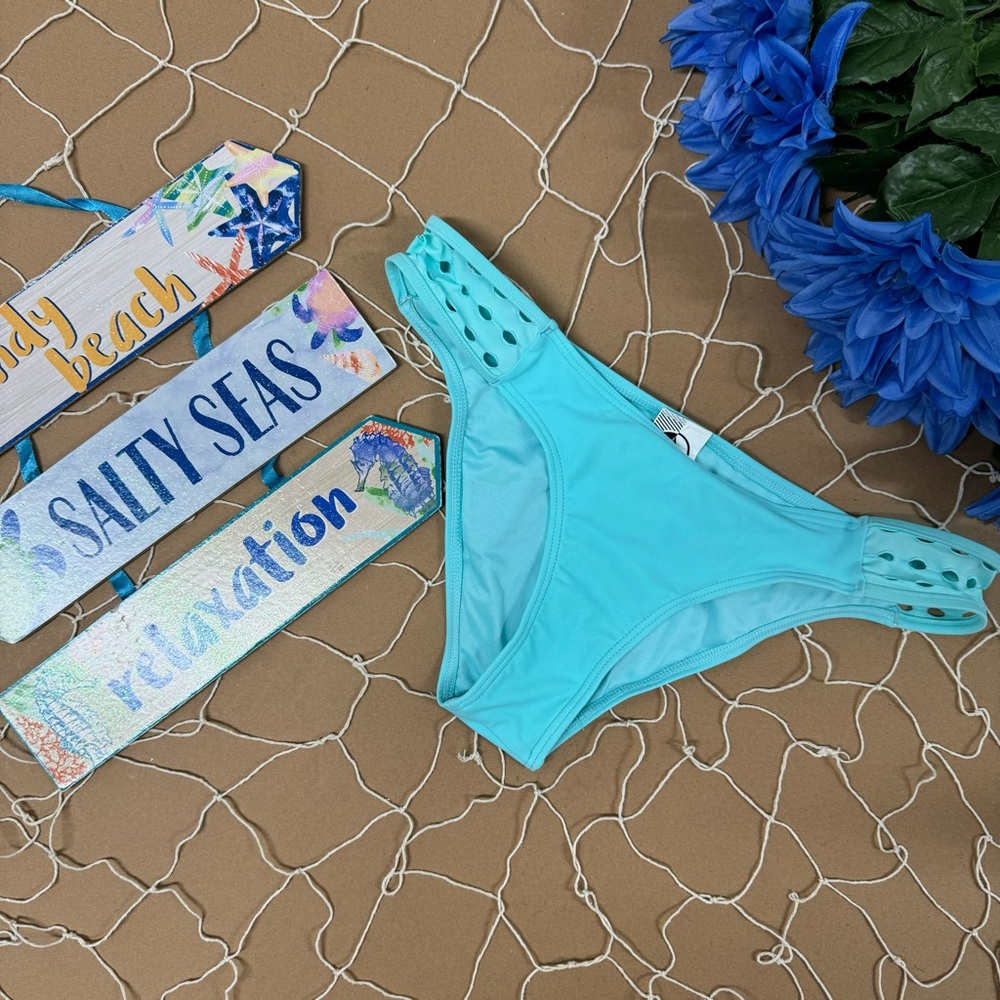 🌴 SUPER SALE VOLCOM HIPSTER BIKINI BOTTOM